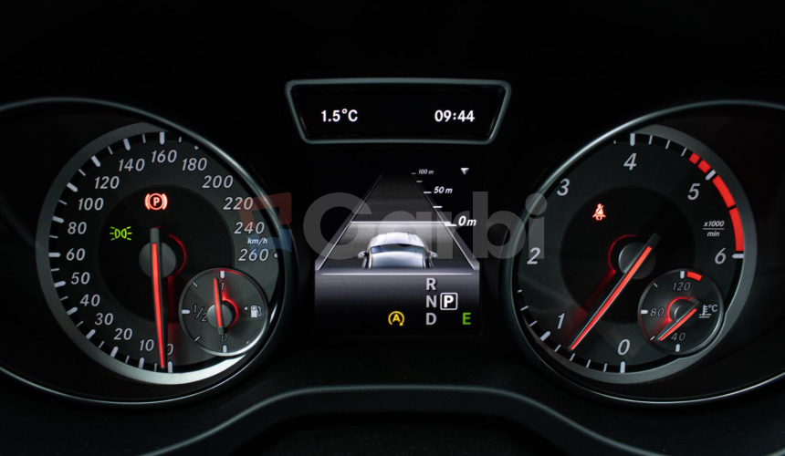 Mercedes-Benz CLA Shooting Brake 220D A/T 100kW AMG KOŽA NELAKOVANÉ