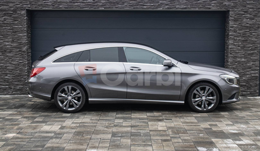 Mercedes-Benz CLA Shooting Brake 220D A/T 100kW AMG KOŽA NELAKOVANÉ