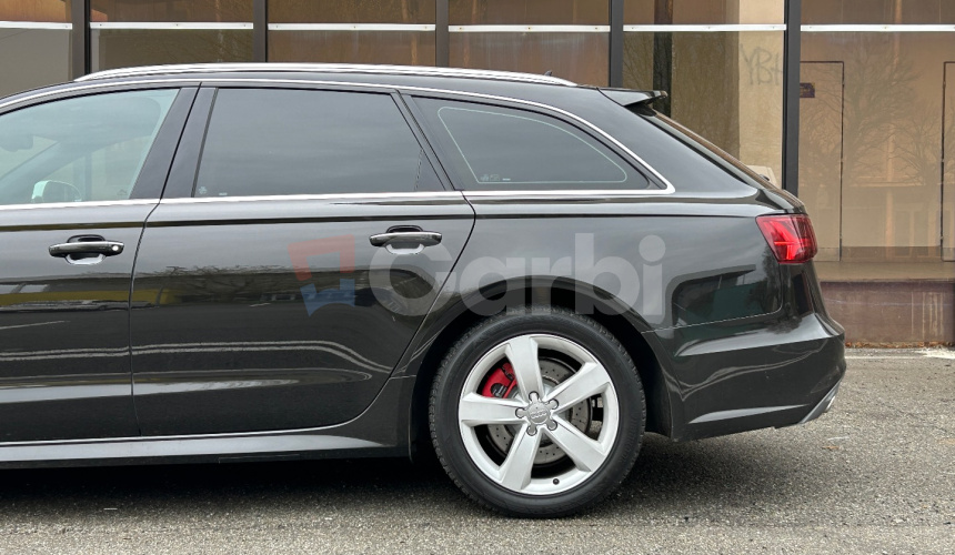 Audi A6 Avant Quattro V6