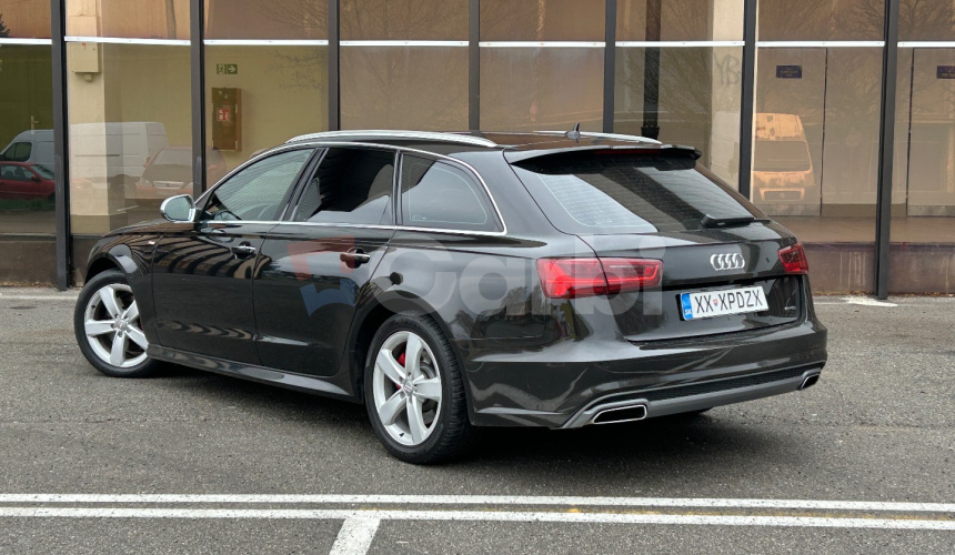 Audi A6 Avant Quattro V6