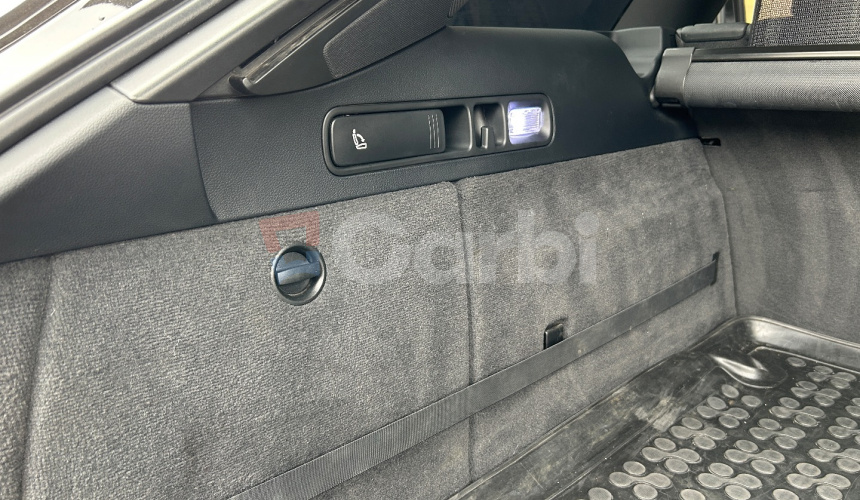 Audi A6 Avant Quattro V6