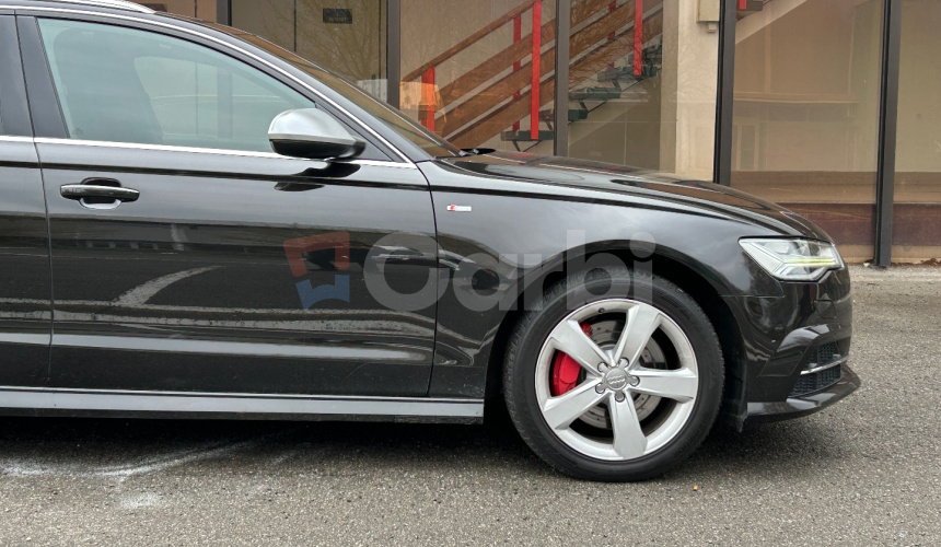 Audi A6 Avant Quattro V6