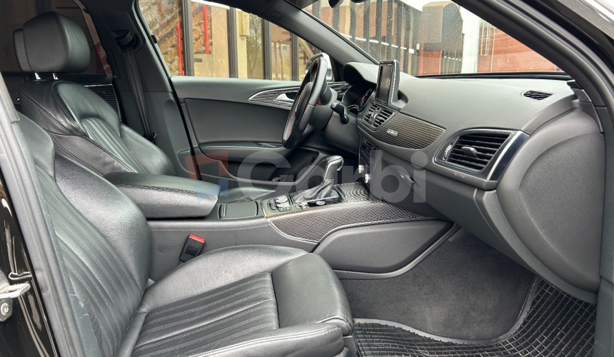 Audi A6 Avant Quattro V6