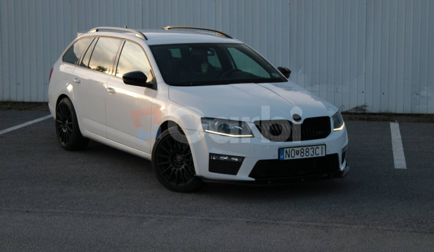 Škoda Octavia Combi 2.0 TDI DPF RS DSG