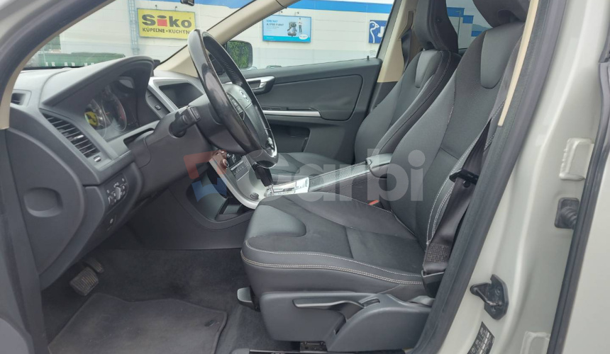Volvo XC60 D5 AWD Momentum Geartronic