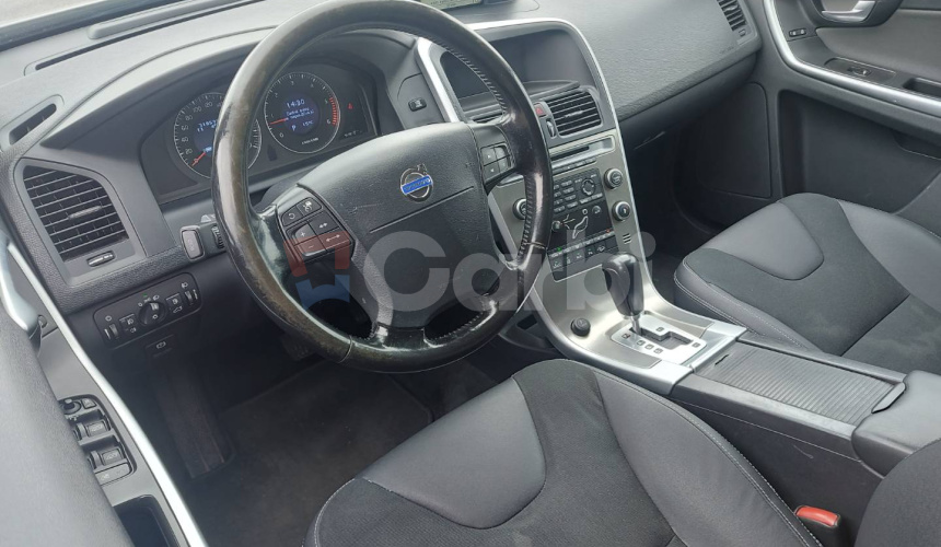Volvo XC60 D5 AWD Momentum Geartronic