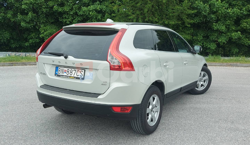 Volvo XC60 D5 AWD Momentum Geartronic