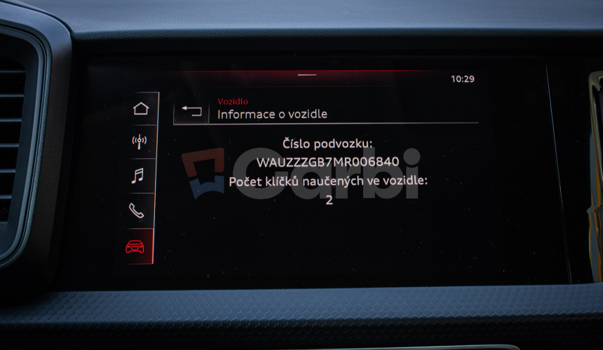 Audi A1 30 TFSI 85kW, Led svetlá, Ambient, R17 alu, Zrkadlenie obrazovky, Qi nabíjanie