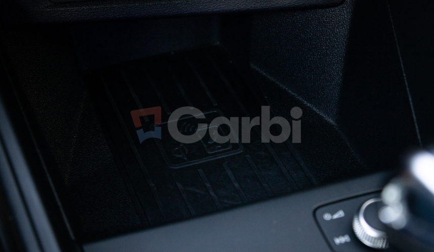 Audi A1 30 TFSI 85kW, Led svetlá, Ambient, R17 alu, Zrkadlenie obrazovky, Qi nabíjanie