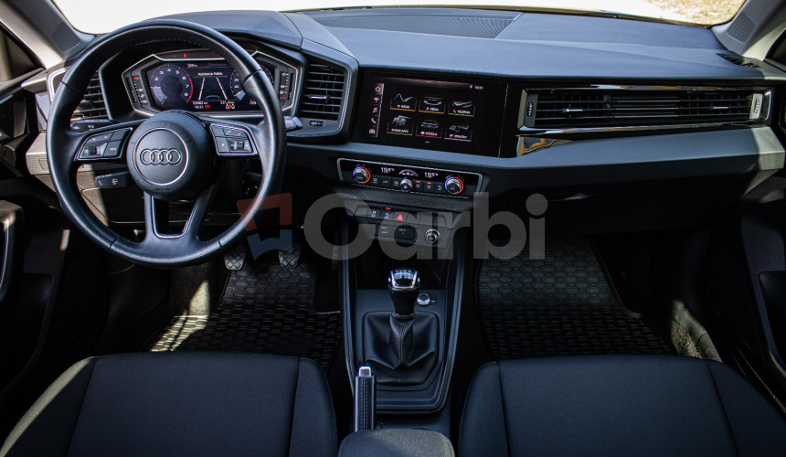 Audi A1 30 TFSI 85kW, Led svetlá, Ambient, R17 alu, Zrkadlenie obrazovky, Qi nabíjanie