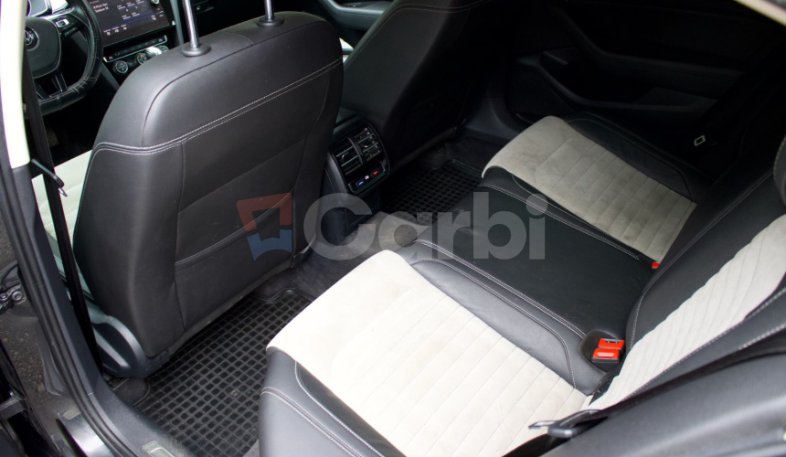 Volkswagen Passat 2.0 TDI BMT R-Line Highline DSG