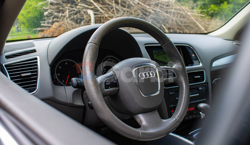 Audi Q5 3.0 TDI 4x4 A/T Koža, Panorama, po servise