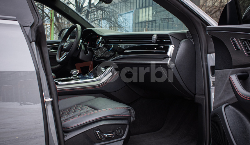 Audi RSQ8 4.0 TFSI Full Carbon, Masáž, Soft-close, Pano, R23, v záruke, DPH