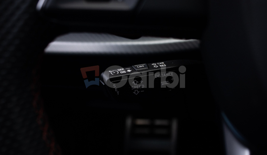 Audi RSQ8 4.0 TFSI Full Carbon, Masáž, Soft-close, Pano, R23, v záruke, DPH