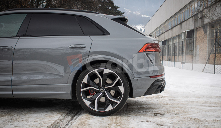 Audi RSQ8 4.0 TFSI Full Carbon, Masáž, Soft-close, Pano, R23, v záruke, DPH