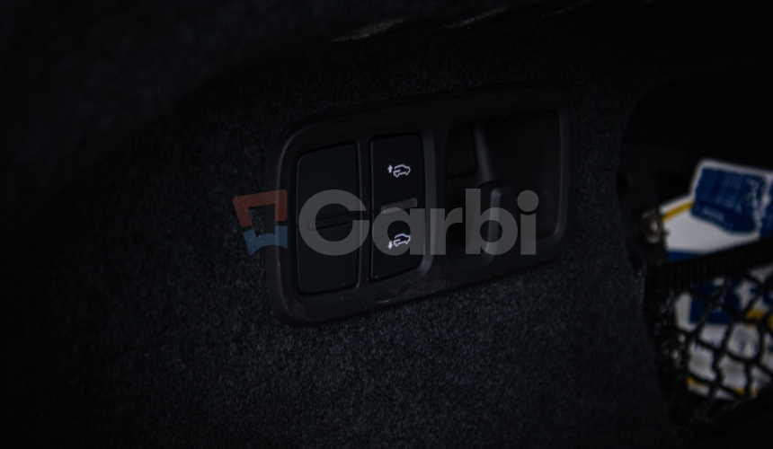 Audi RSQ8 4.0 TFSI Full Carbon, Masáž, Soft-close, Pano, R23, v záruke, DPH