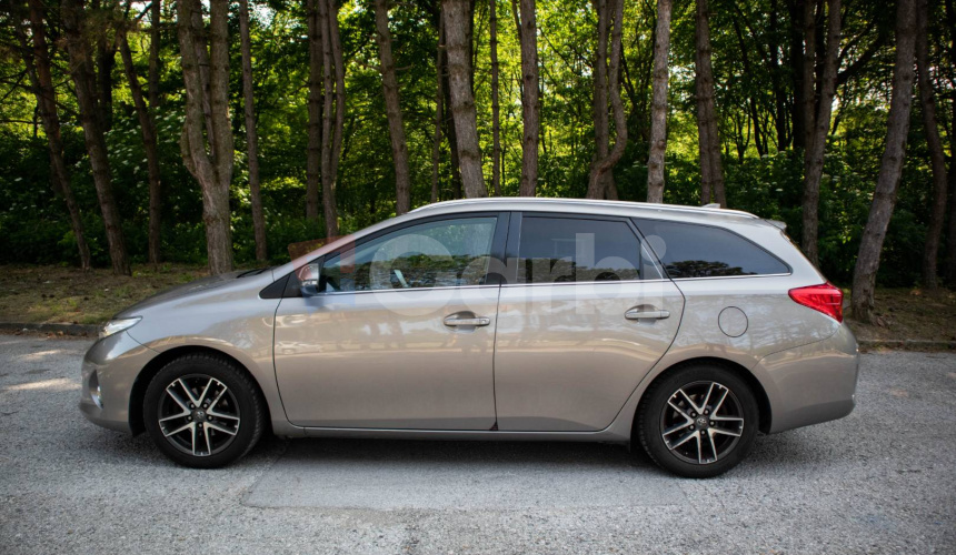 Toyota Auris Touring Sports 1.6 l Valvematic