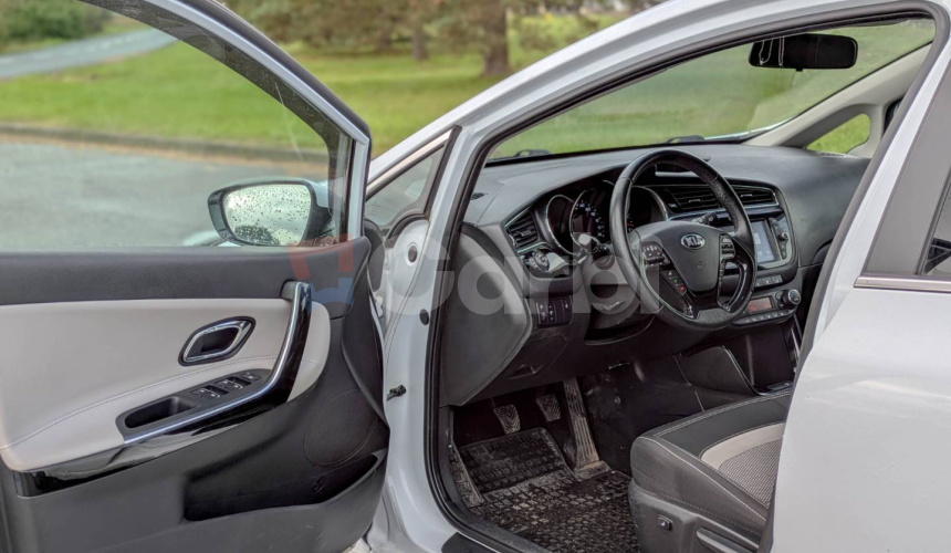 Kia Ceed SW 1.6 CRDi 136k Gold