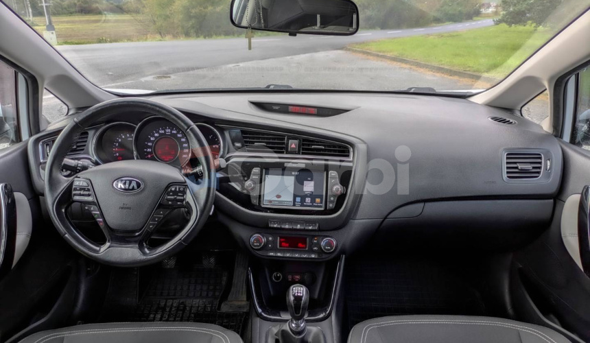 Kia Ceed SW 1.6 CRDi 136k Gold