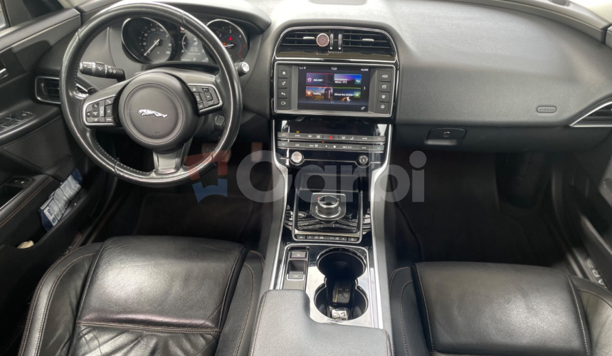 Jaguar XE 2.0 I4D Prestige AT