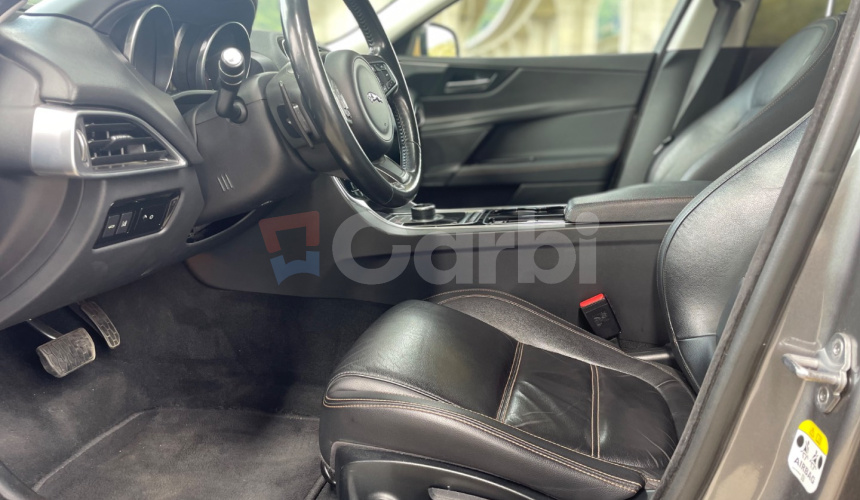 Jaguar XE 2.0 I4D Prestige AT