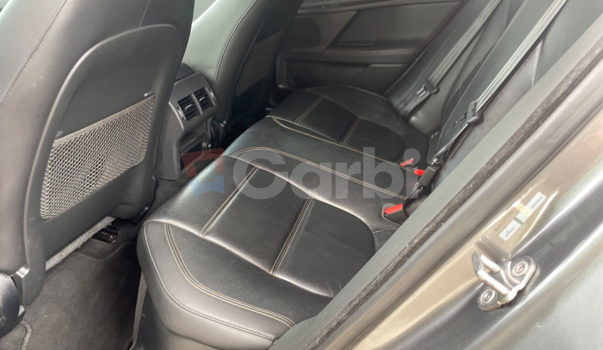Jaguar XE 2.0 I4D Prestige AT