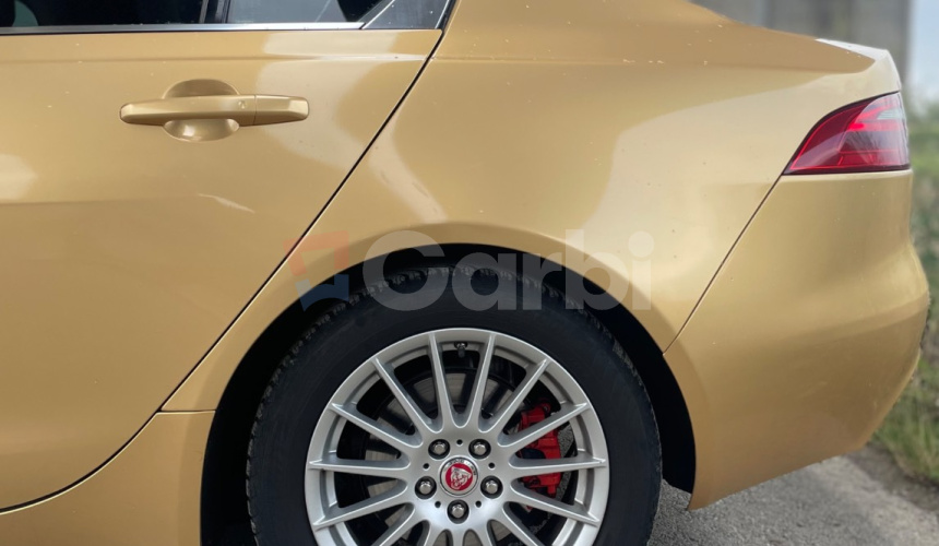 Jaguar XE 2.0 I4D Prestige AT