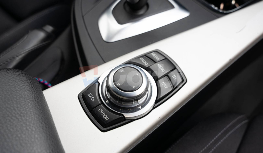 BMW Rad 3 Touring 320d xDrive Advantage A/T