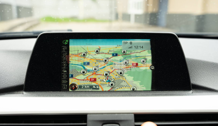 BMW Rad 3 Touring 320d xDrive Advantage A/T