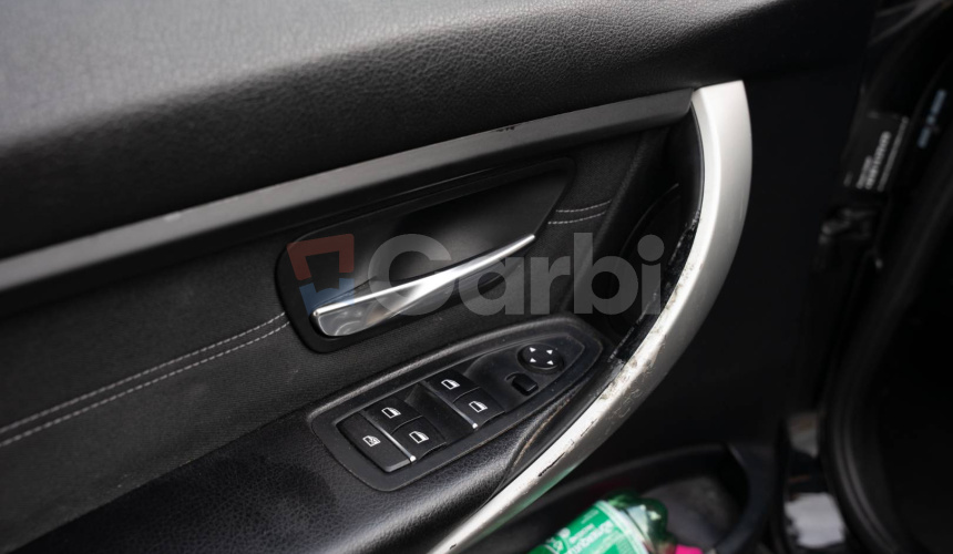 BMW Rad 3 Touring 320d xDrive Advantage A/T