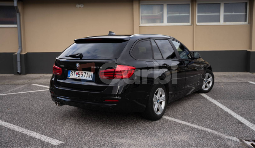 BMW Rad 3 Touring 320d xDrive Advantage A/T