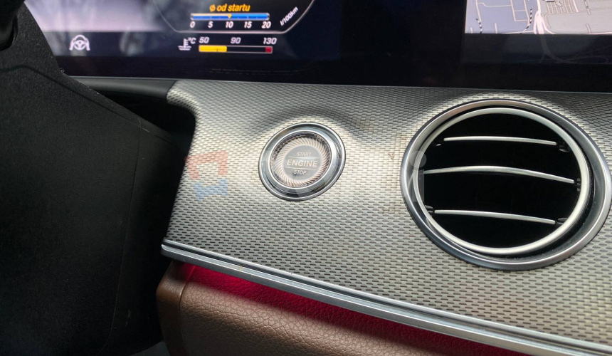 Mercedes-Benz E trieda Kombi E220d AMG Packet A/T 143kW A9