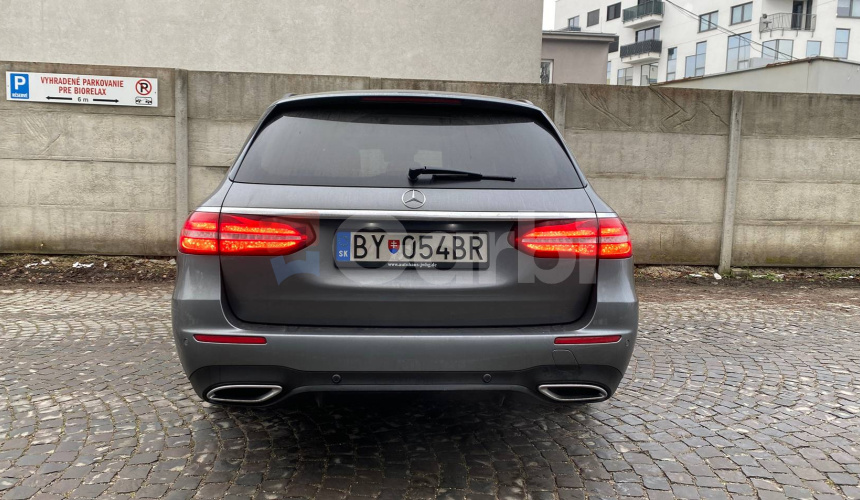 Mercedes-Benz E trieda Kombi E220d AMG Packet A/T 143kW A9