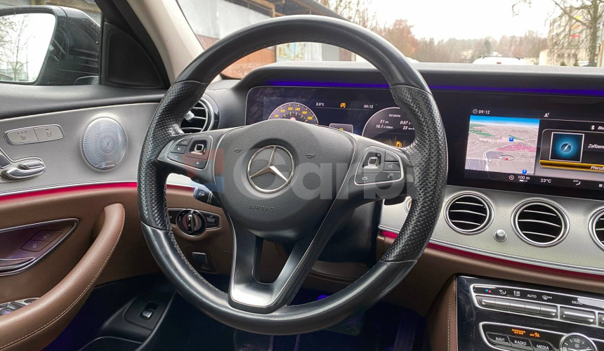 Mercedes-Benz E trieda Kombi E220d AMG Packet A/T 143kW A9