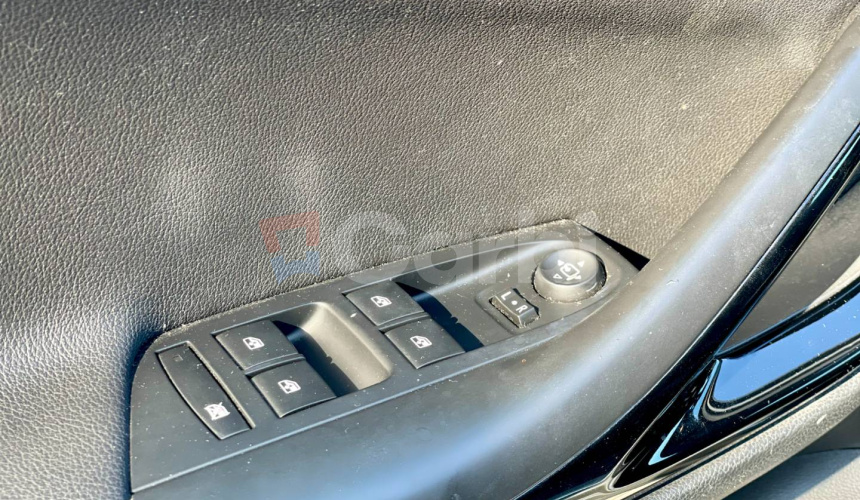 Opel Astra Sport Tourer ST 1.6 Turbo 200k S&S Innovation AT6