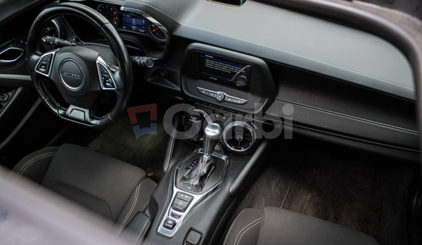 Chevrolet Camaro 2.0T 205 kW, Maxton doplnky, Strešné okno, klapky, pekný stav