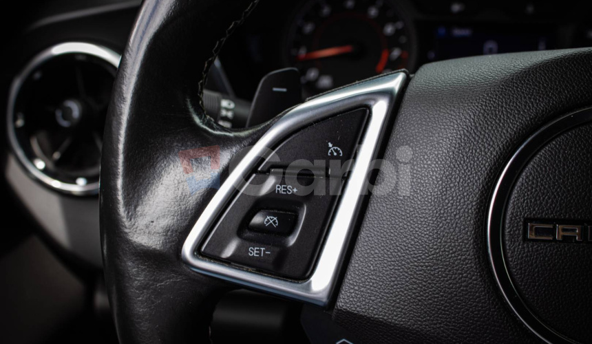 Chevrolet Camaro 2.0T 205 kW, Maxton doplnky, Strešné okno, klapky, pekný stav