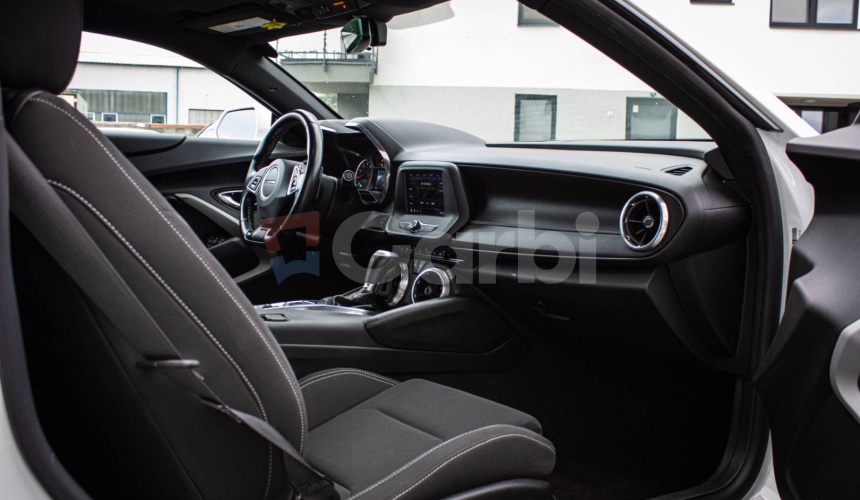 Chevrolet Camaro 2.0T 205 kW, Maxton doplnky, Strešné okno, klapky, pekný stav