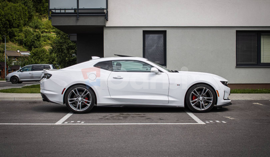 Chevrolet Camaro 2.0T 205 kW, Maxton doplnky, Strešné okno, klapky, pekný stav