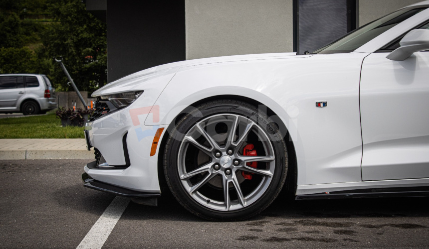 Chevrolet Camaro 2.0T 205 kW, Maxton doplnky, Strešné okno, klapky, pekný stav