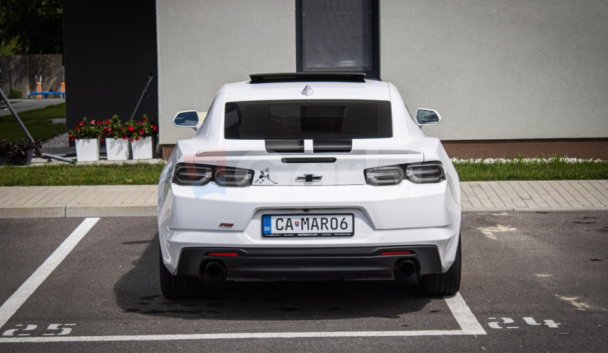 Chevrolet Camaro 2.0T 205 kW, Maxton doplnky, Strešné okno, klapky, pekný stav