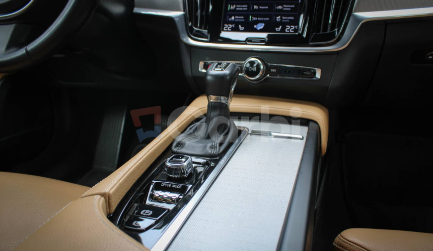Volvo S90 D4 2.0L Drive-E Inscription A/T