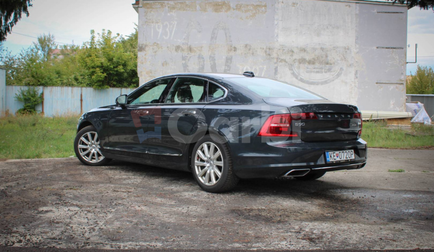 Volvo S90 D4 2.0L Drive-E Inscription A/T