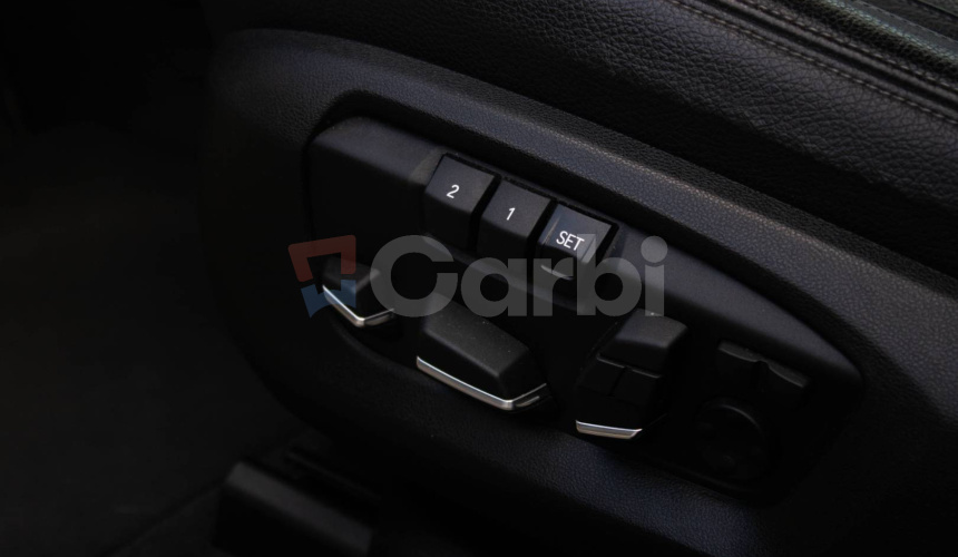 BMW X5 30d xDrive MPacket, LED svetlá, HUD, servis, ambientné osvetlenie