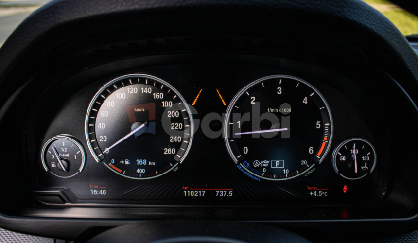 BMW X5 30d xDrive MPacket, LED svetlá, HUD, servis, ambientné osvetlenie