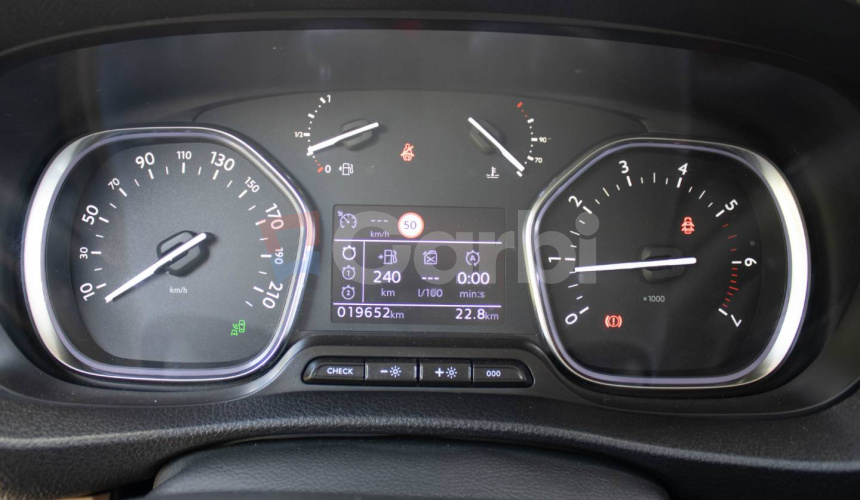 Toyota Proace Verso Family 2.0 D-4D 140 L2
