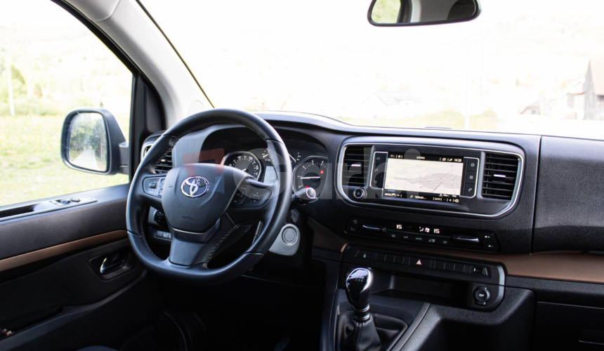 Toyota Proace Verso Family 2.0 D-4D 140 L2