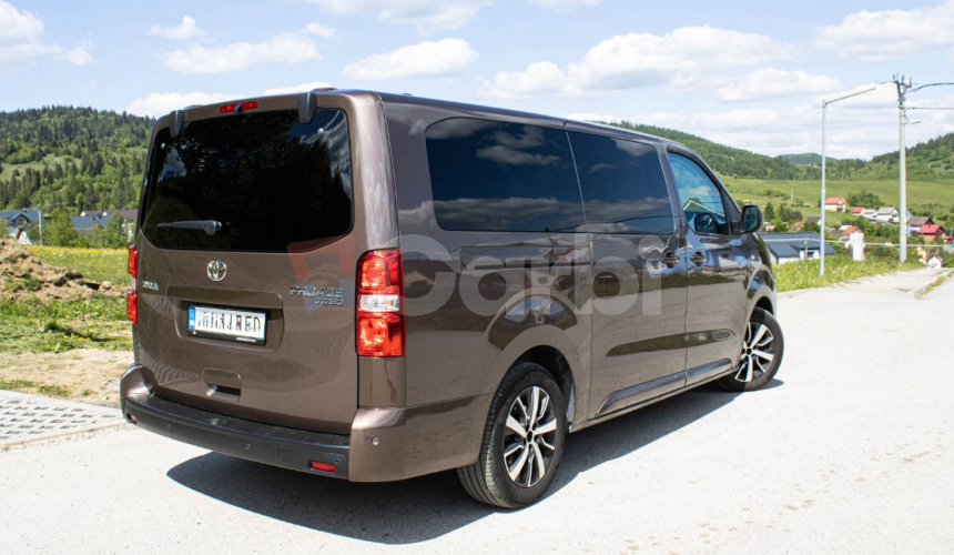 Toyota Proace Verso Family 2.0 D-4D 140 L2