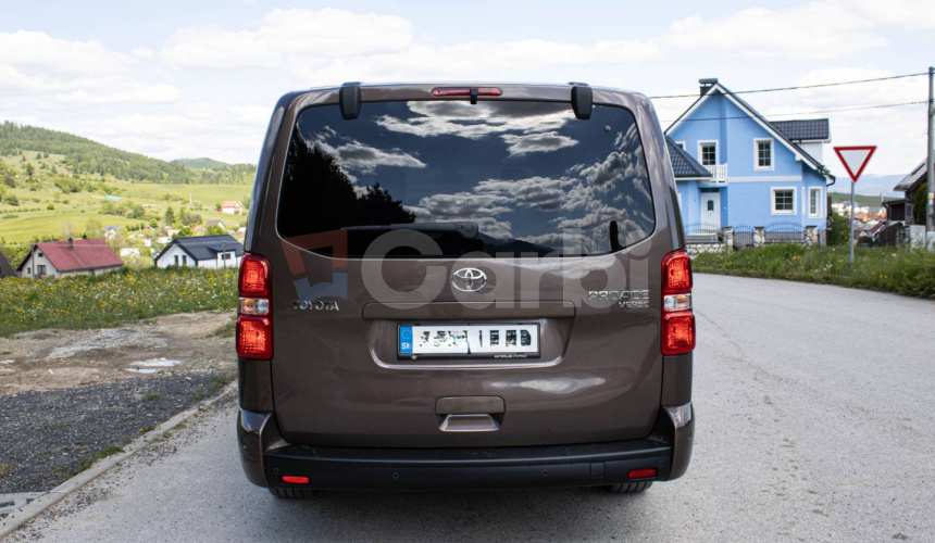 Toyota Proace Verso Family 2.0 D-4D 140 L2