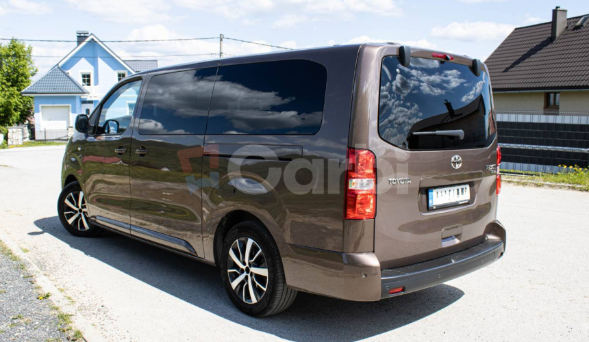 Toyota Proace Verso Family 2.0 D-4D 140 L2